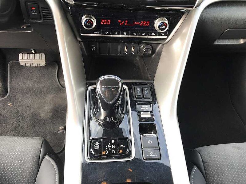 Mitsubishi Eclipse Cross Plug-in Hybrid Plus mit Intro Paket Intro Edition Hybrid 4WD