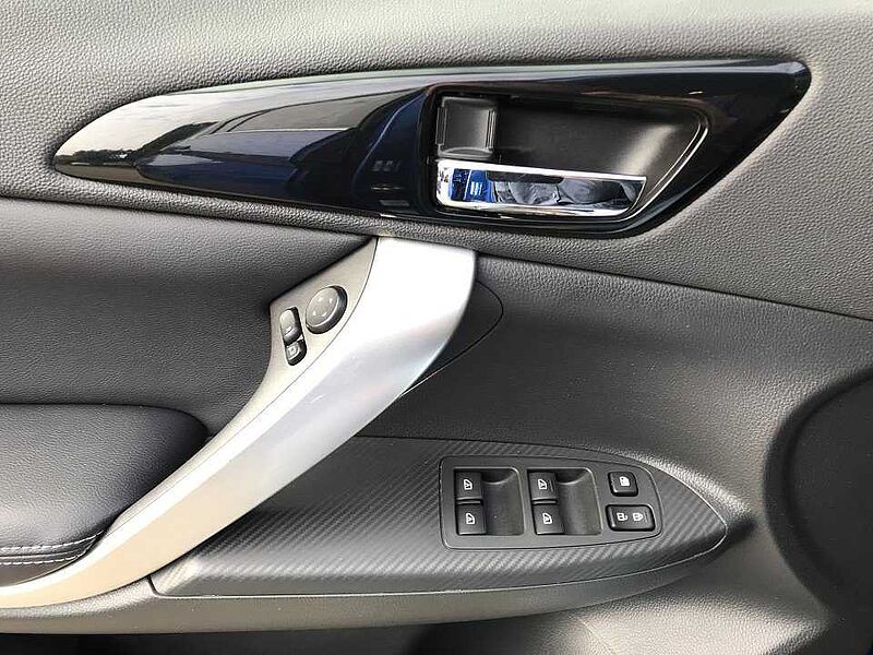 Mitsubishi Eclipse Cross Plug-in Hybrid Plus mit Intro Paket Intro Edition Hybrid 4WD