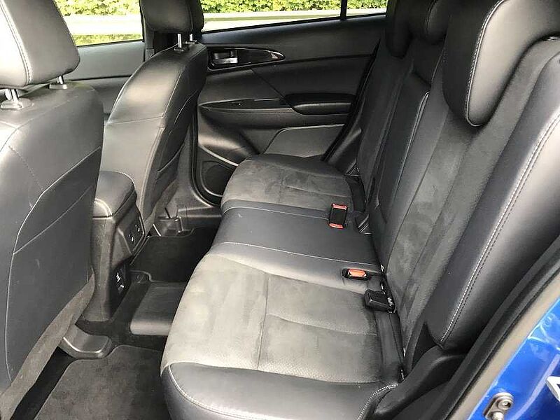 Mitsubishi Eclipse Cross Plug-in Hybrid Plus mit Intro Paket Intro Edition Hybrid 4WD