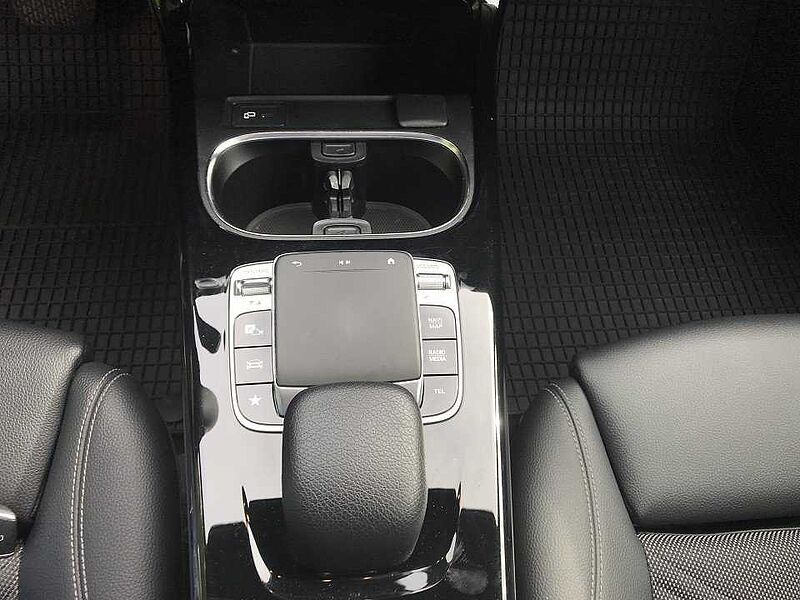 Mercedes-Benz A -Klasse (BM 177)(03.2018-> ) A 180 d (177.003)