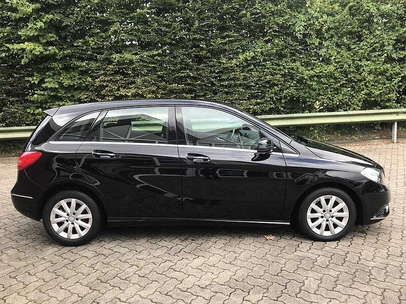 Mercedes-Benz B -Klasse (BM 246)(11.2011-> ) B 180 (246.242)