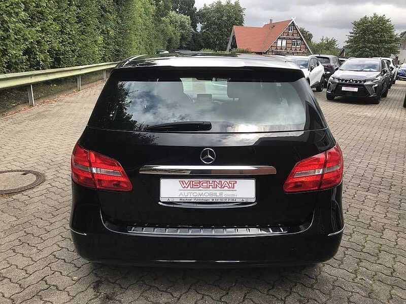 Mercedes-Benz B -Klasse (BM 246)(11.2011-> ) B 180 (246.242)