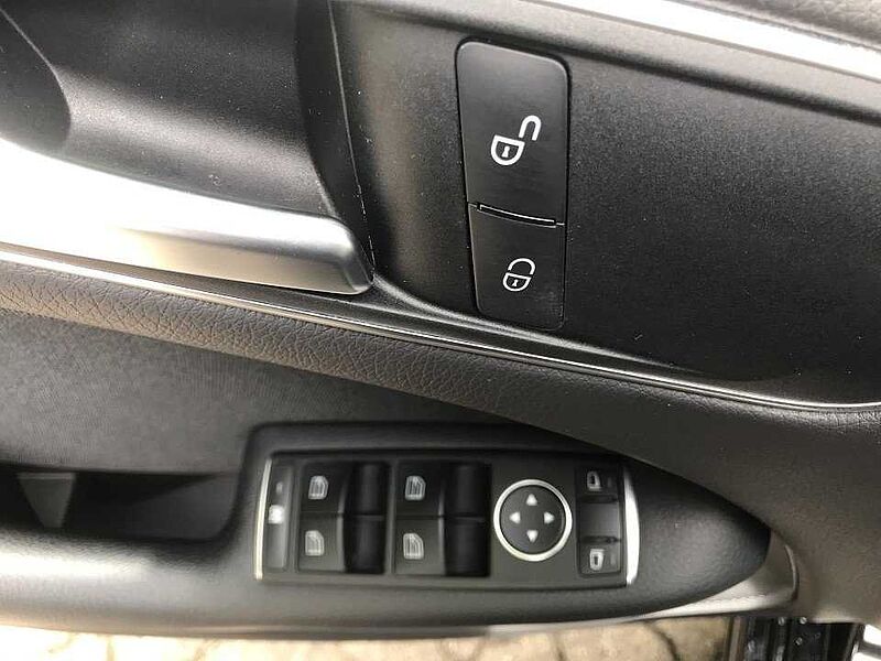 Mercedes-Benz B -Klasse (BM 246)(11.2011-> ) B 180 (246.242)